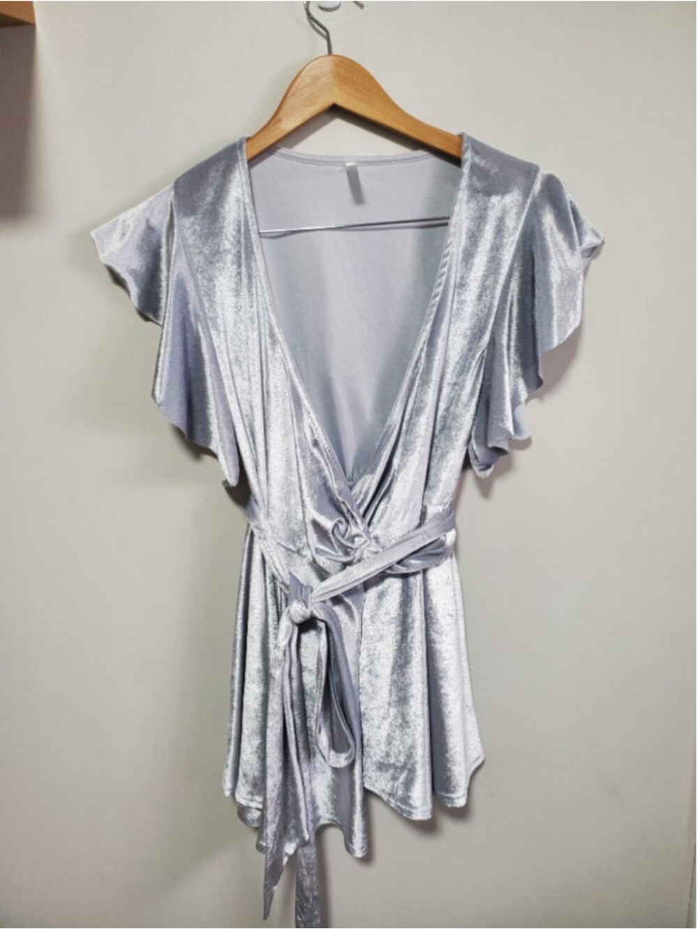 LUCY IN THE SKY Velvet Wrap Mini Dress Silver XS Flutter Sleeve Going Out Micro - Picture 3 of 13